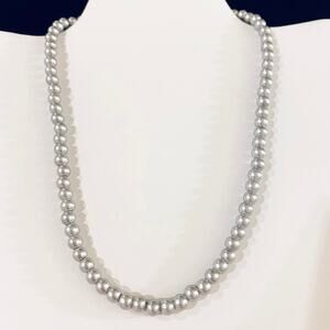Gray 18" Pearl Necklace